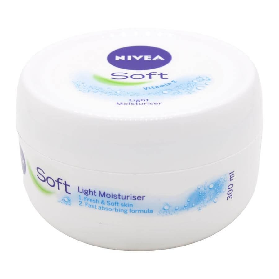 https://shoppingyatra.com/product_images/Nivea Soft-Light Moisturising Cream2.jpg